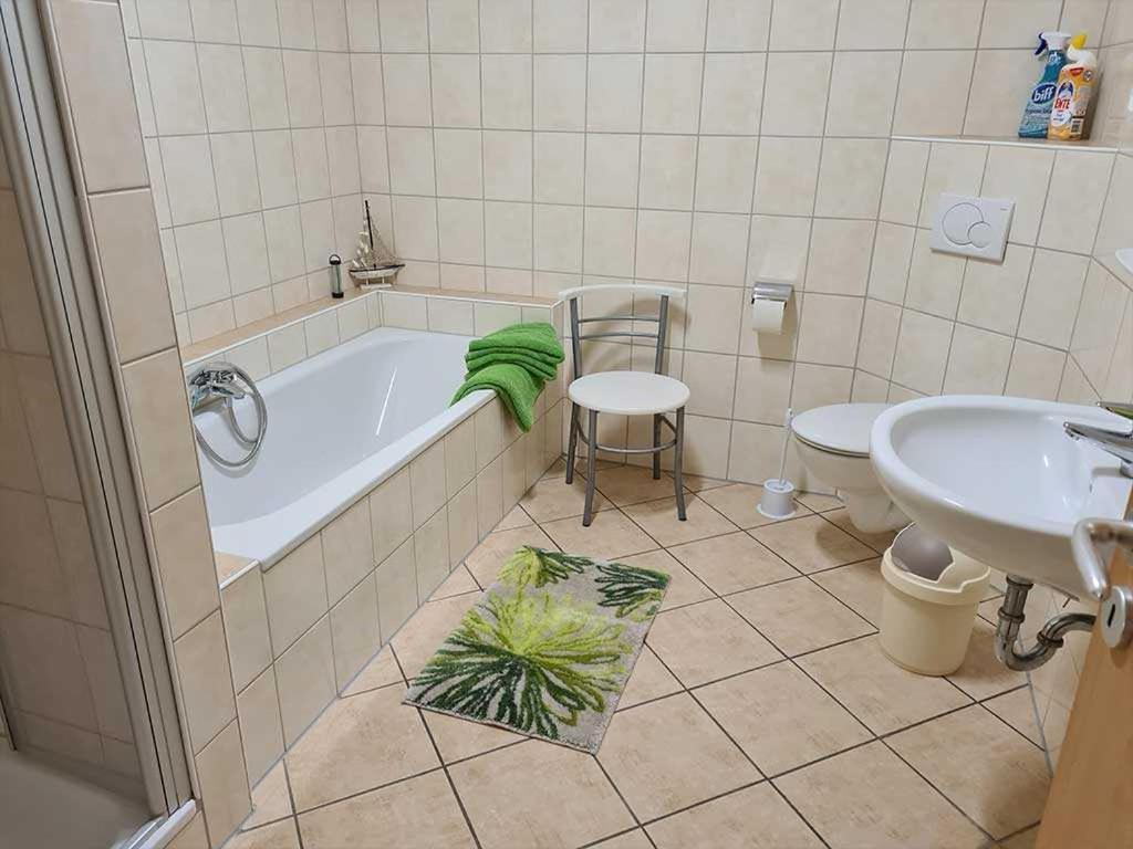 Ferienwohnungen Meyerhof_ 55116 Filsum Buitenkant foto